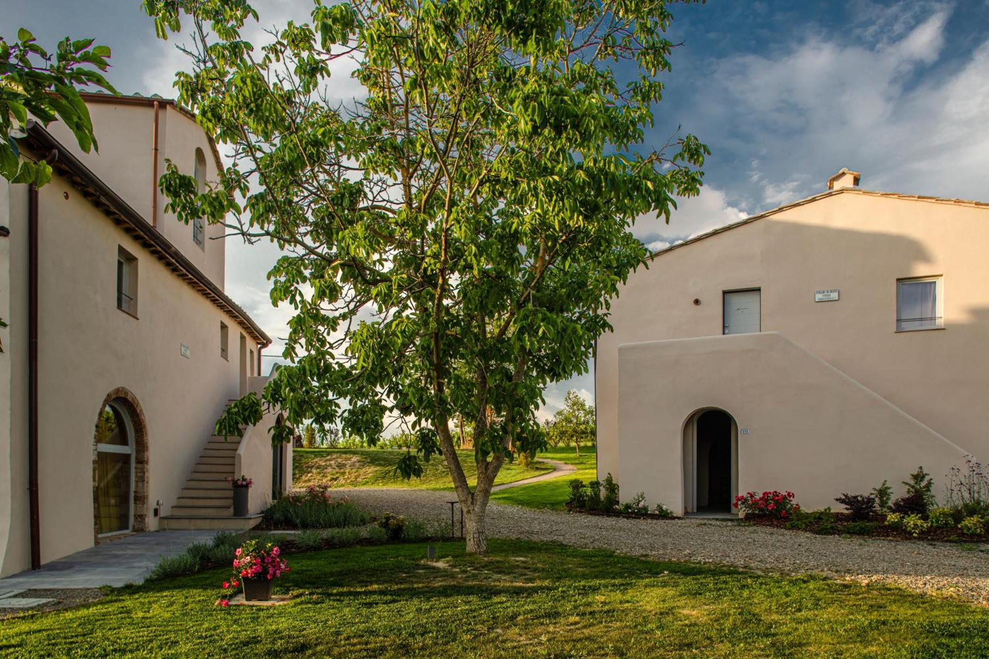 Relais Borgo Elissa Bed and Breakfast Certaldo Exteriör bild